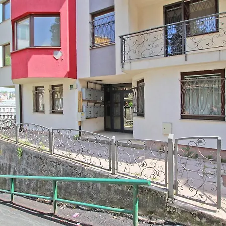 Aga's No. 3 Near Drvenija Bridge Apartment *